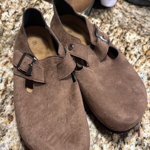 Brown Suede Buckle Shoes